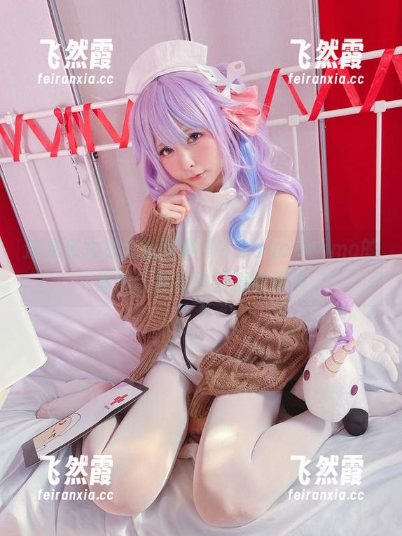 Sayo Momo 这死库水是怎么回事儿?Sayo Momo的原图让我有种滑稽的迷失